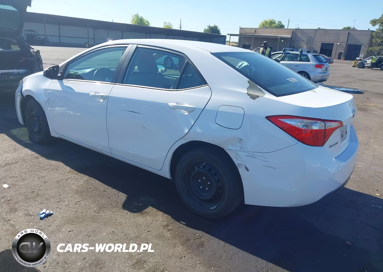 2014 Toyota Corolla Le VIN:5YFBURHE7EP153490 - 3