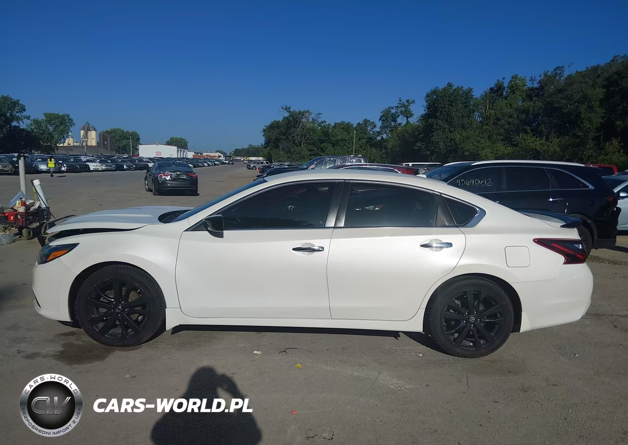 2018 Nissan Altima 2.5 Sr VIN:1N4AL3AP1JC239507 - 14