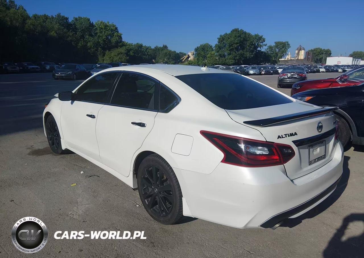 2018 Nissan Altima 2.5 Sr VIN:1N4AL3AP1JC239507 - 3