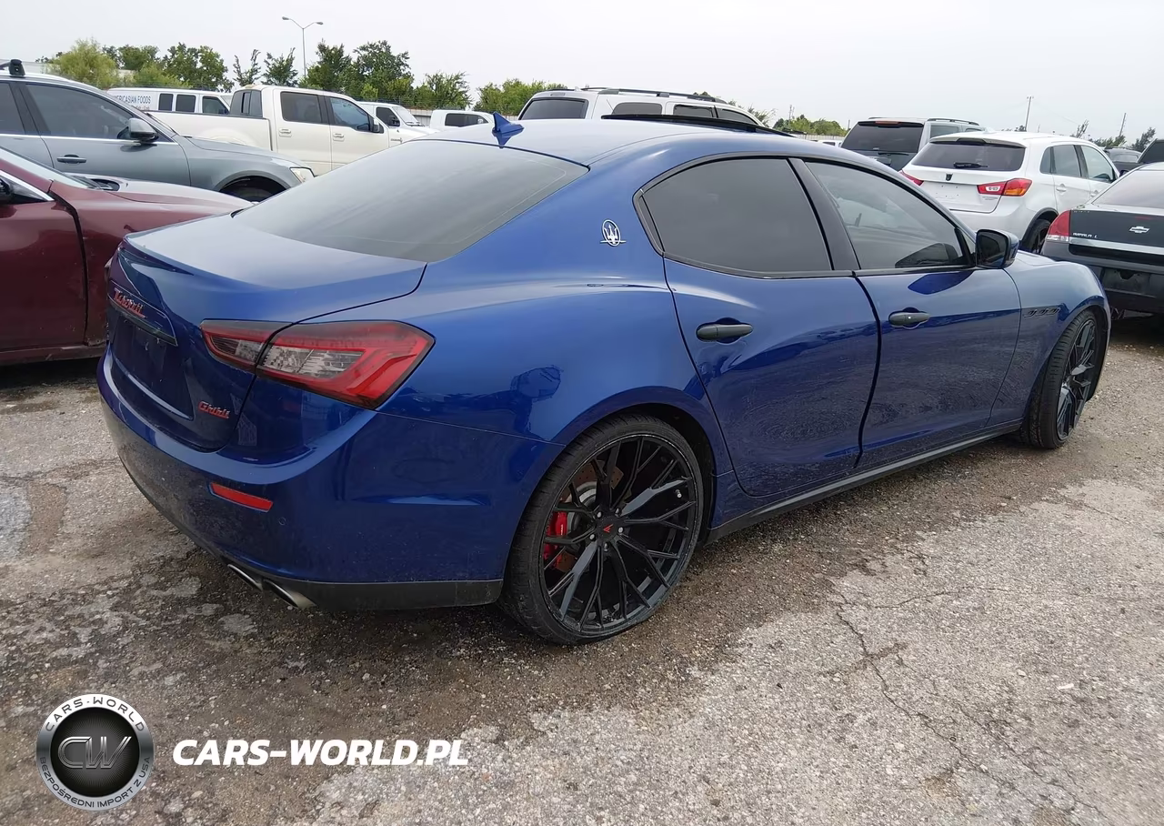 2015 Maserati Ghibli S Q4 VIN:ZAM57RTA5F1150985 - 4