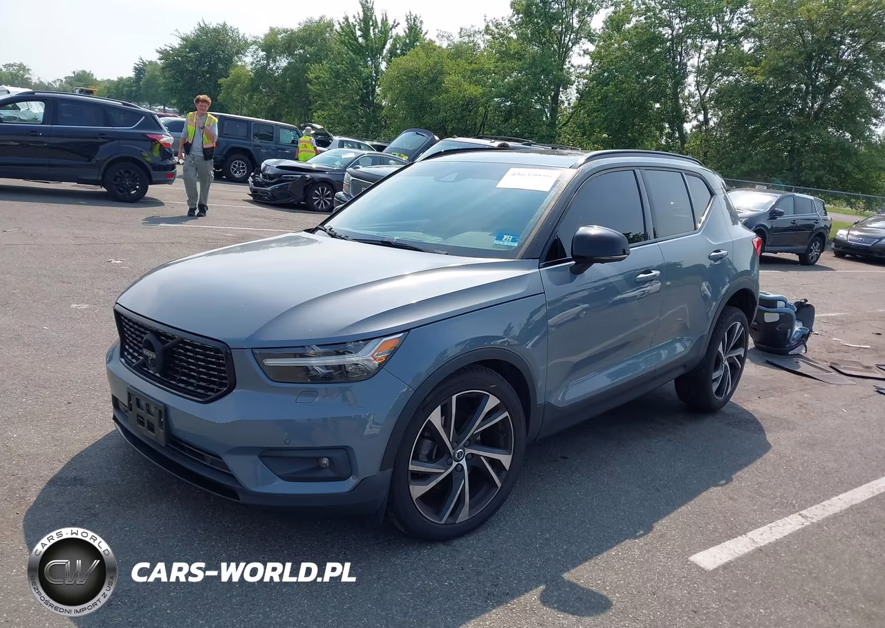 2021 Volvo Xc40 T5 R-Design VIN:YV4162UM4M2426129 - 2