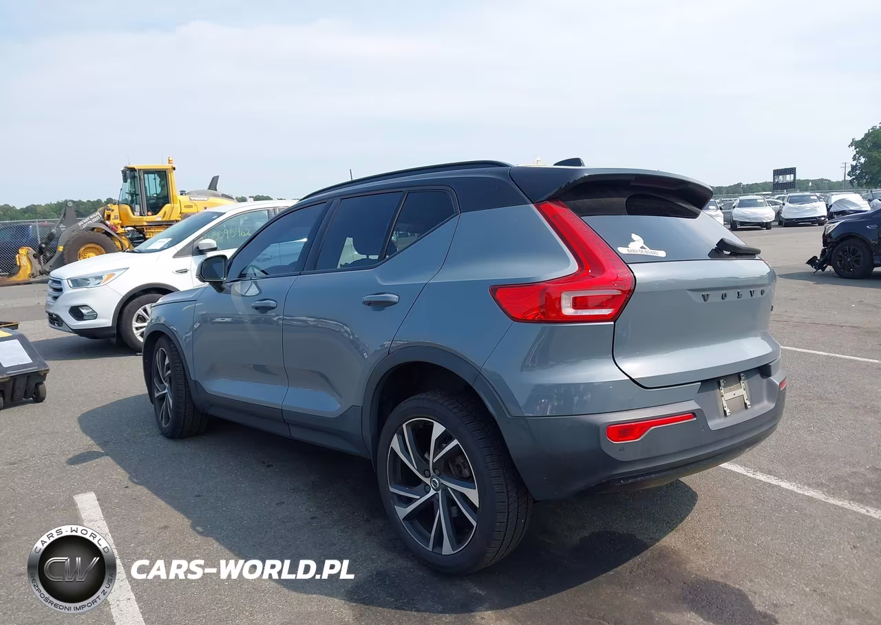 2021 Volvo Xc40 T5 R-Design VIN:YV4162UM4M2426129 - 3