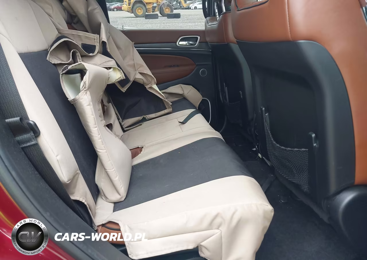 2018 Jeep Grand Cherokee Summit 4X4 VIN:1C4RJFJM4JC408218 - 8