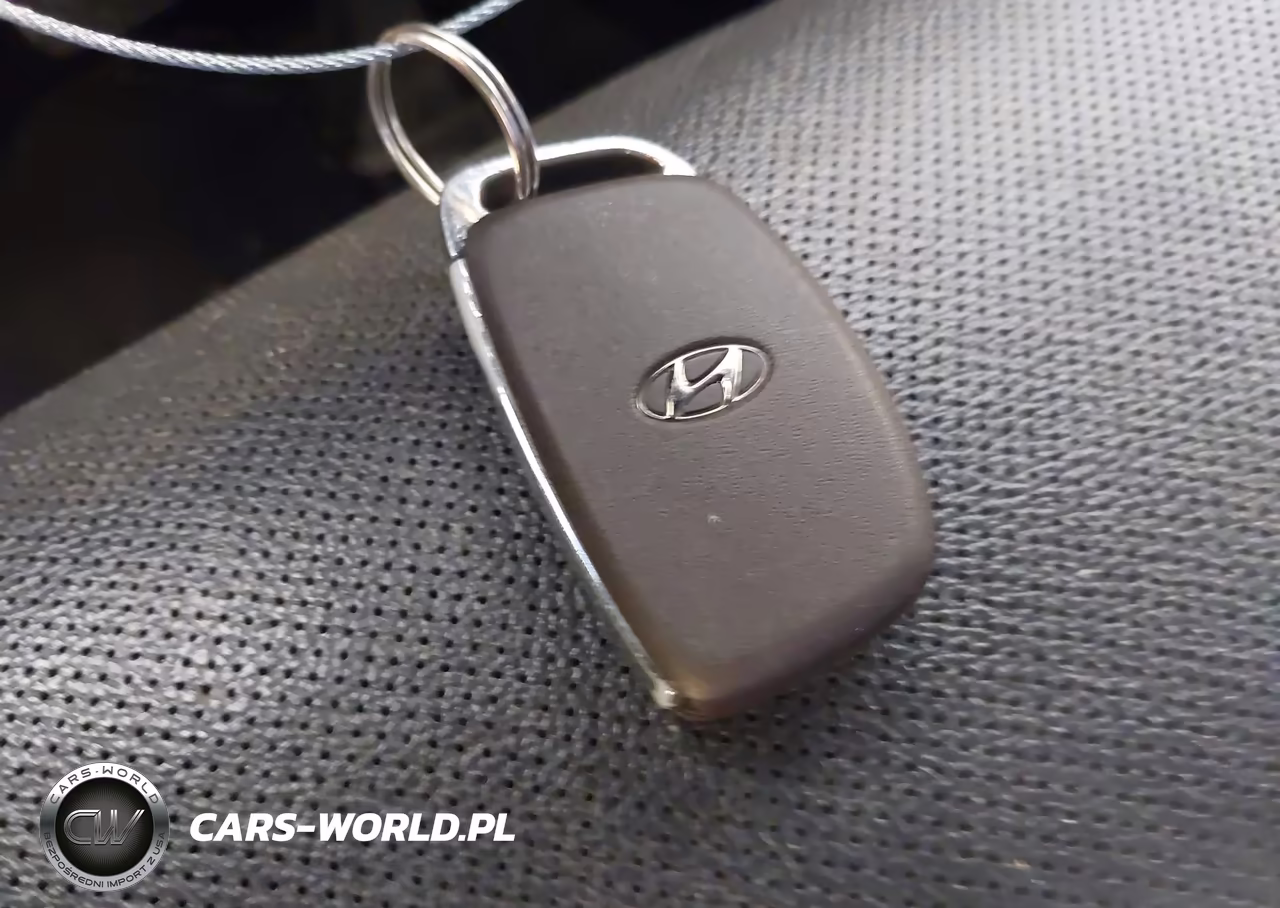2017 Hyundai Tucson Limited VIN:KM8J3CA24HU320807 - 11