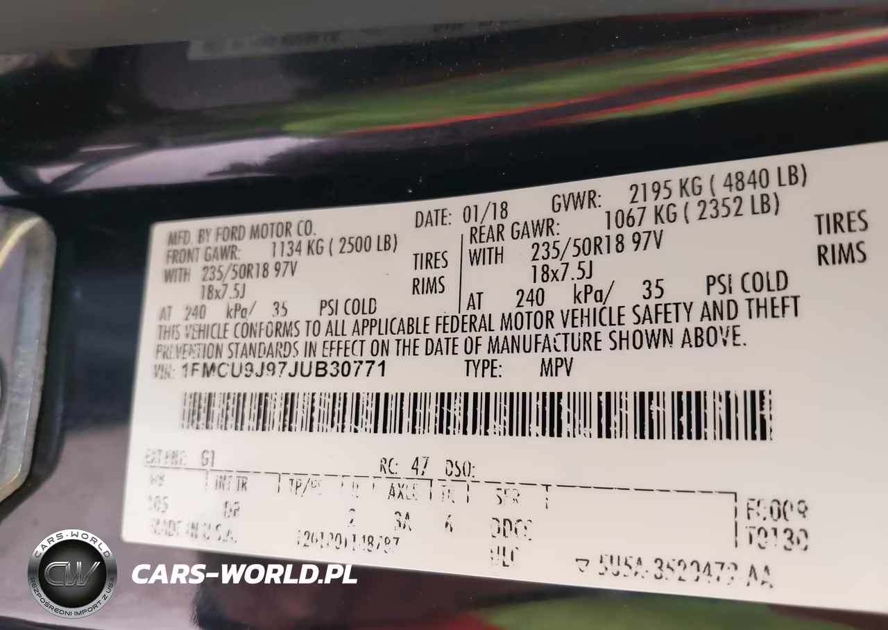 2018 Ford Escape Titanium VIN:1FMCU9J97JUB30771 - 9