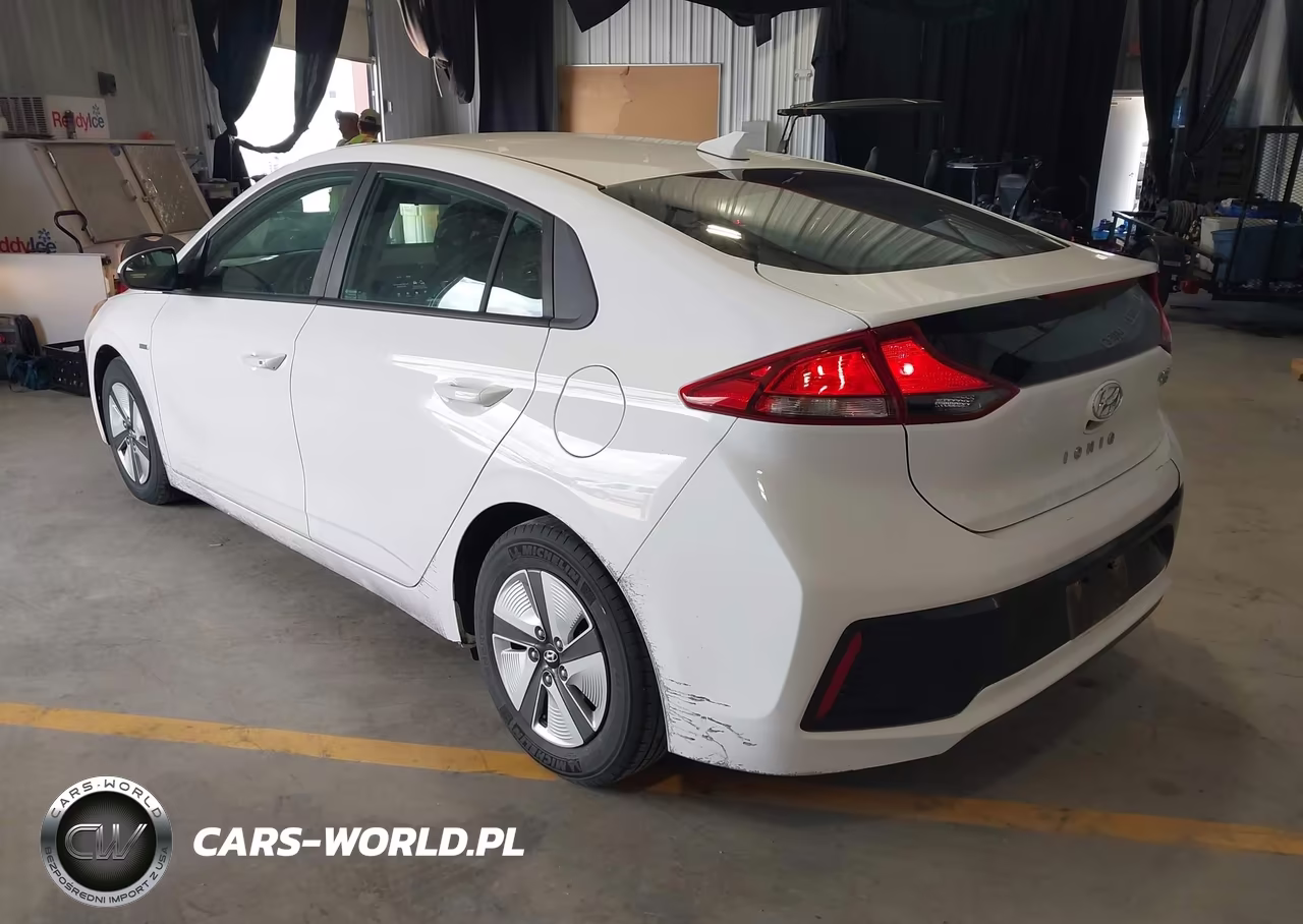 2018 Hyundai Ioniq Hybrid Blue VIN:KMHC65LC7JU075511 - 3
