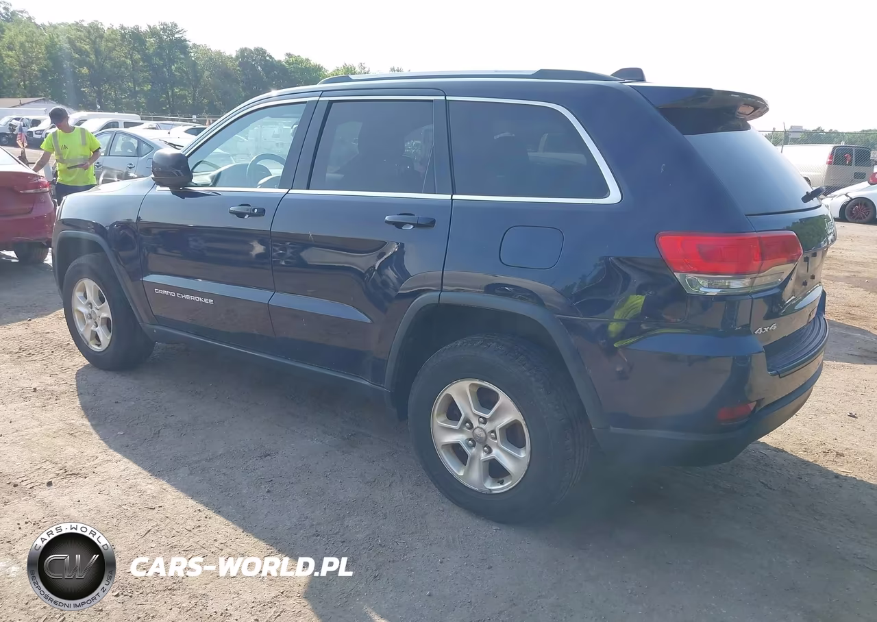 2014 Jeep Grand Cherokee Laredo VIN:1C4RJFAG1EC242241 - 3
