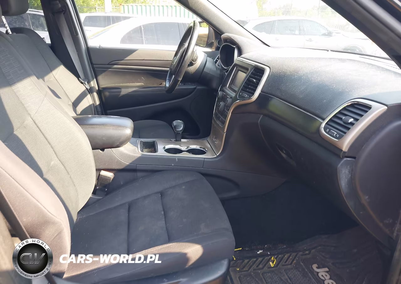 2014 Jeep Grand Cherokee Laredo VIN:1C4RJFAG1EC242241 - 5