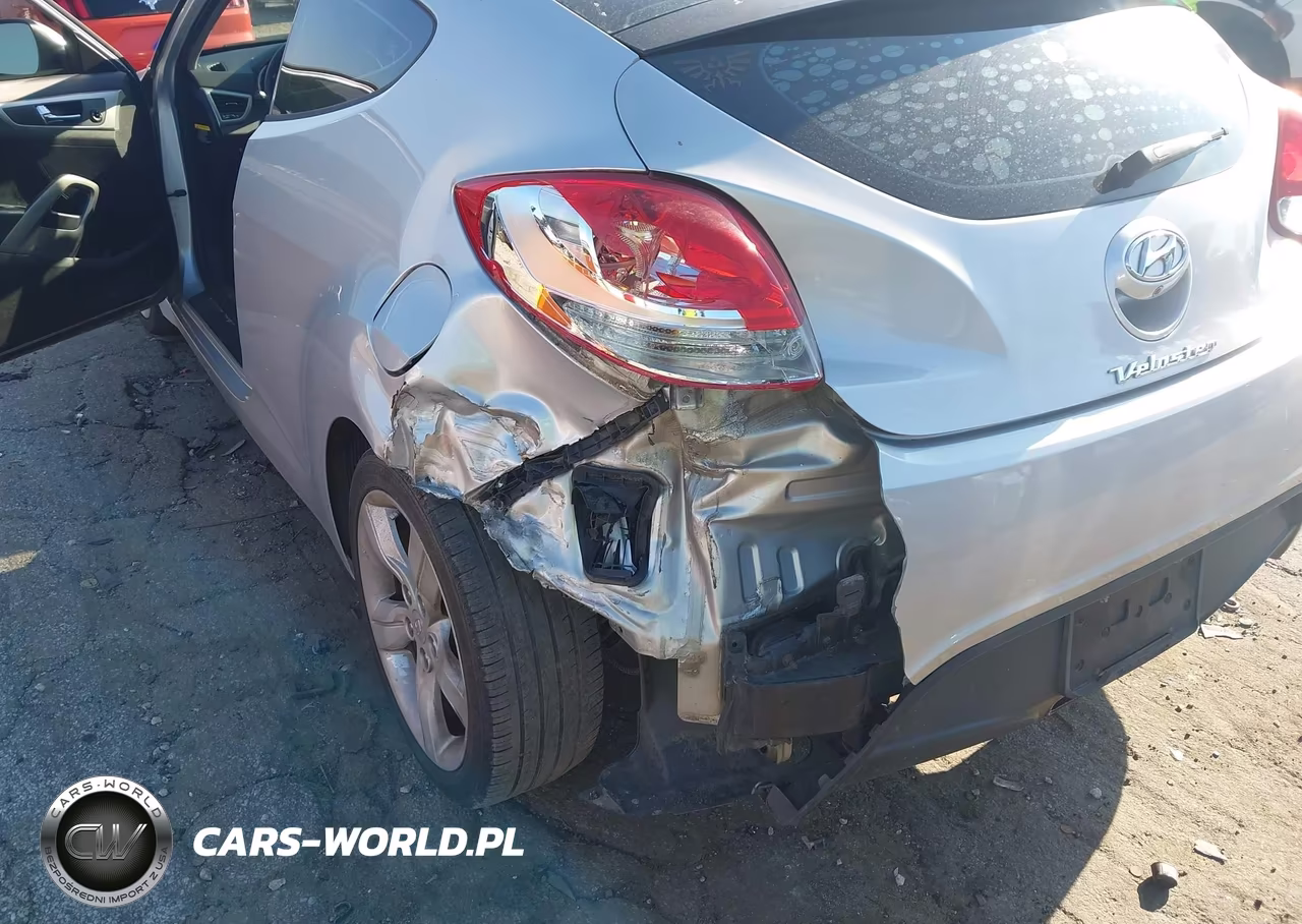 2015 Hyundai Veloster VIN:KMHTC6ADXFU230912 - 6