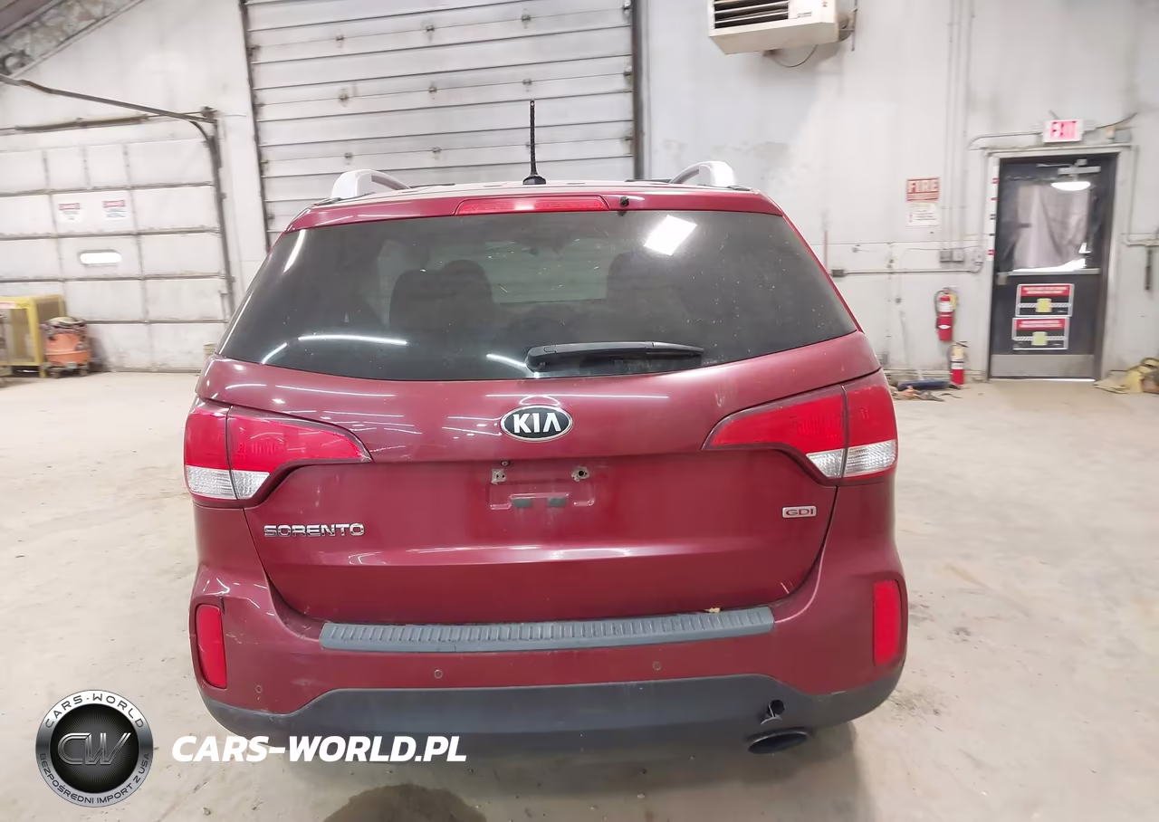 2015 Kia Sorento Lx VIN:5XYKTCA62FG631646 - 17
