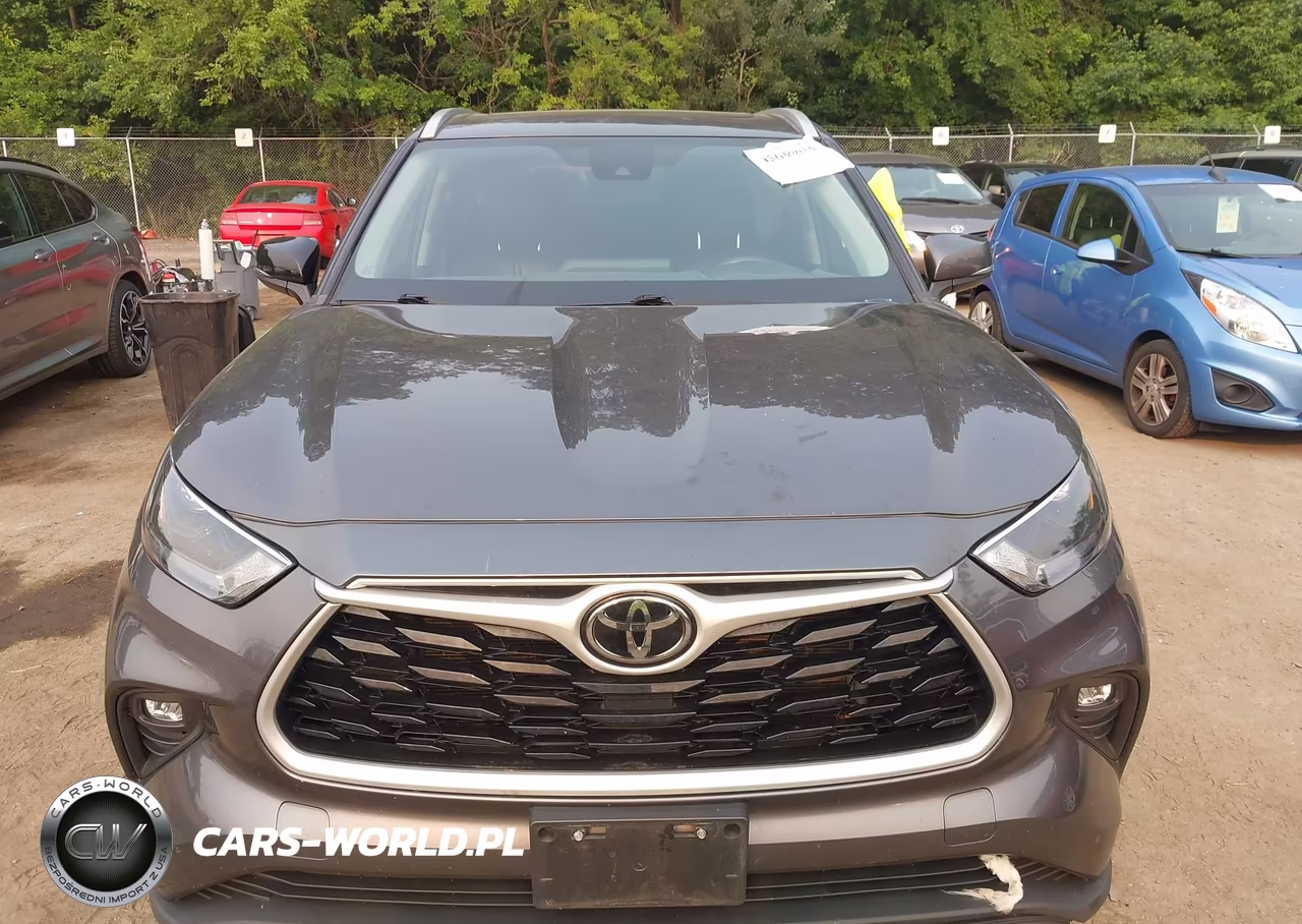 2022 Toyota Highlander Xle VIN:5TDHZRBHXNS172105 - 12