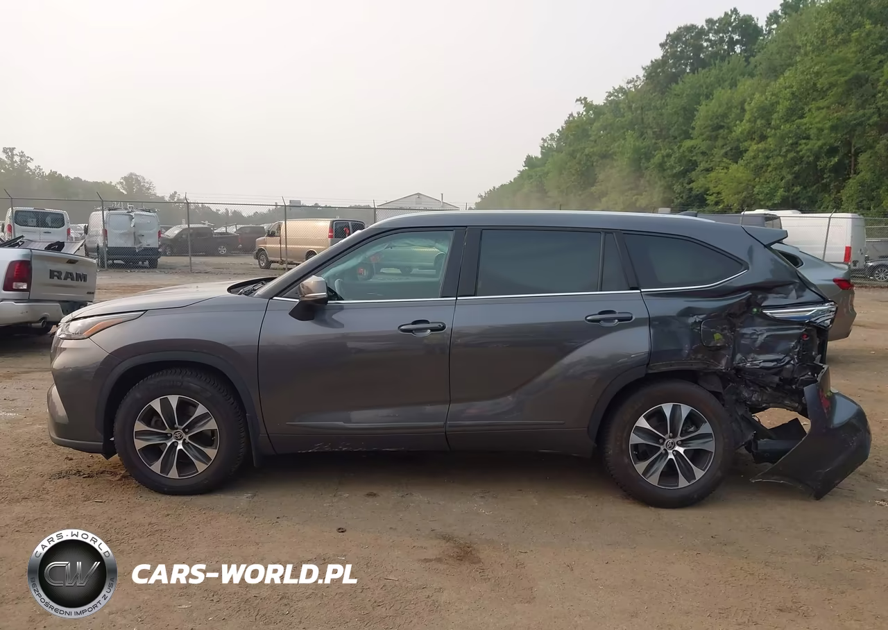 2022 Toyota Highlander Xle VIN:5TDHZRBHXNS172105 - 14