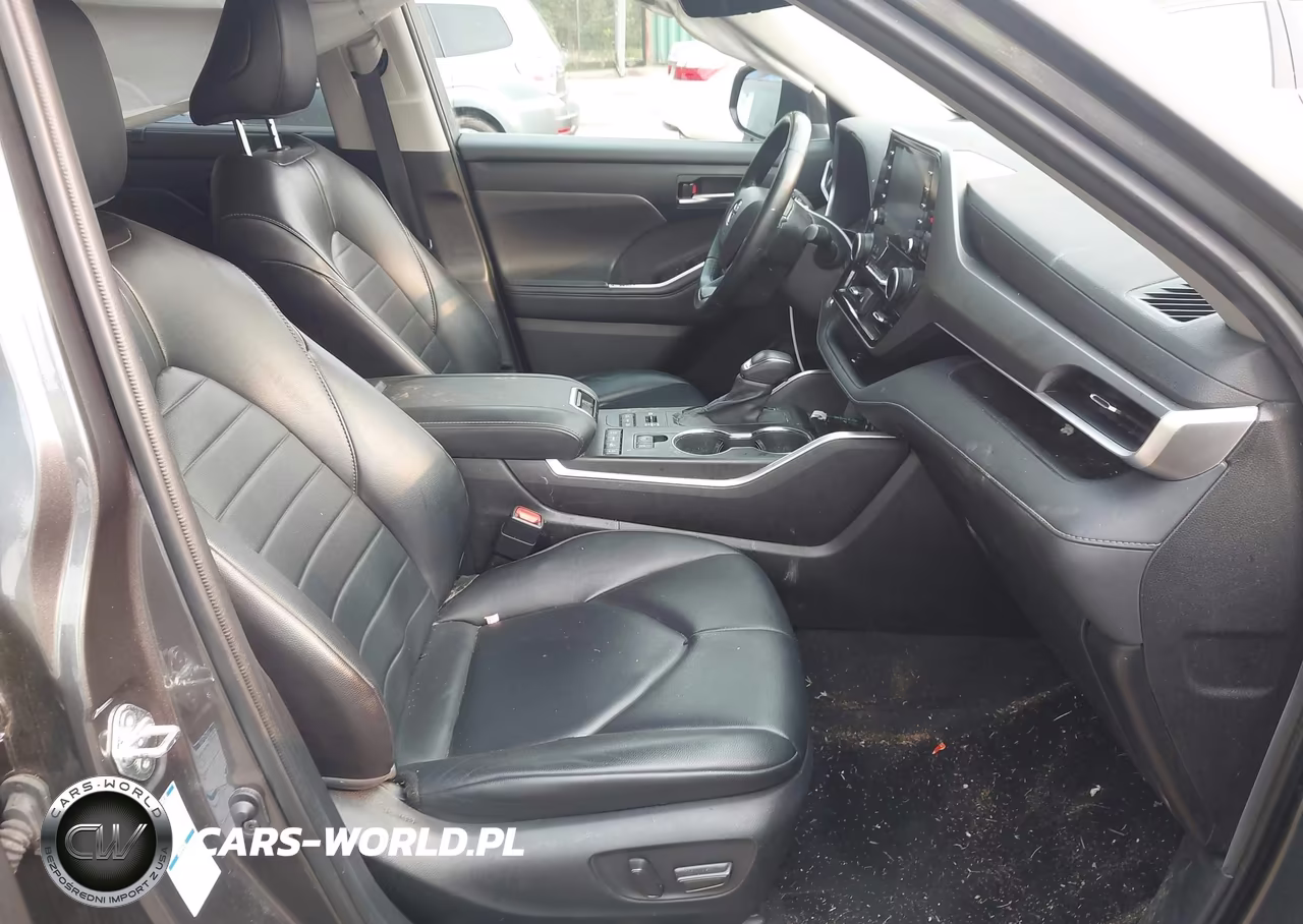 2022 Toyota Highlander Xle VIN:5TDHZRBHXNS172105 - 5