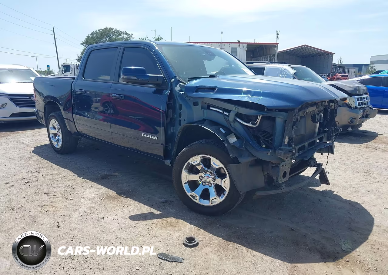 2023 Ram 1500 Lone Star 4X4 5'7 Box – zdjęcie 1 z 16