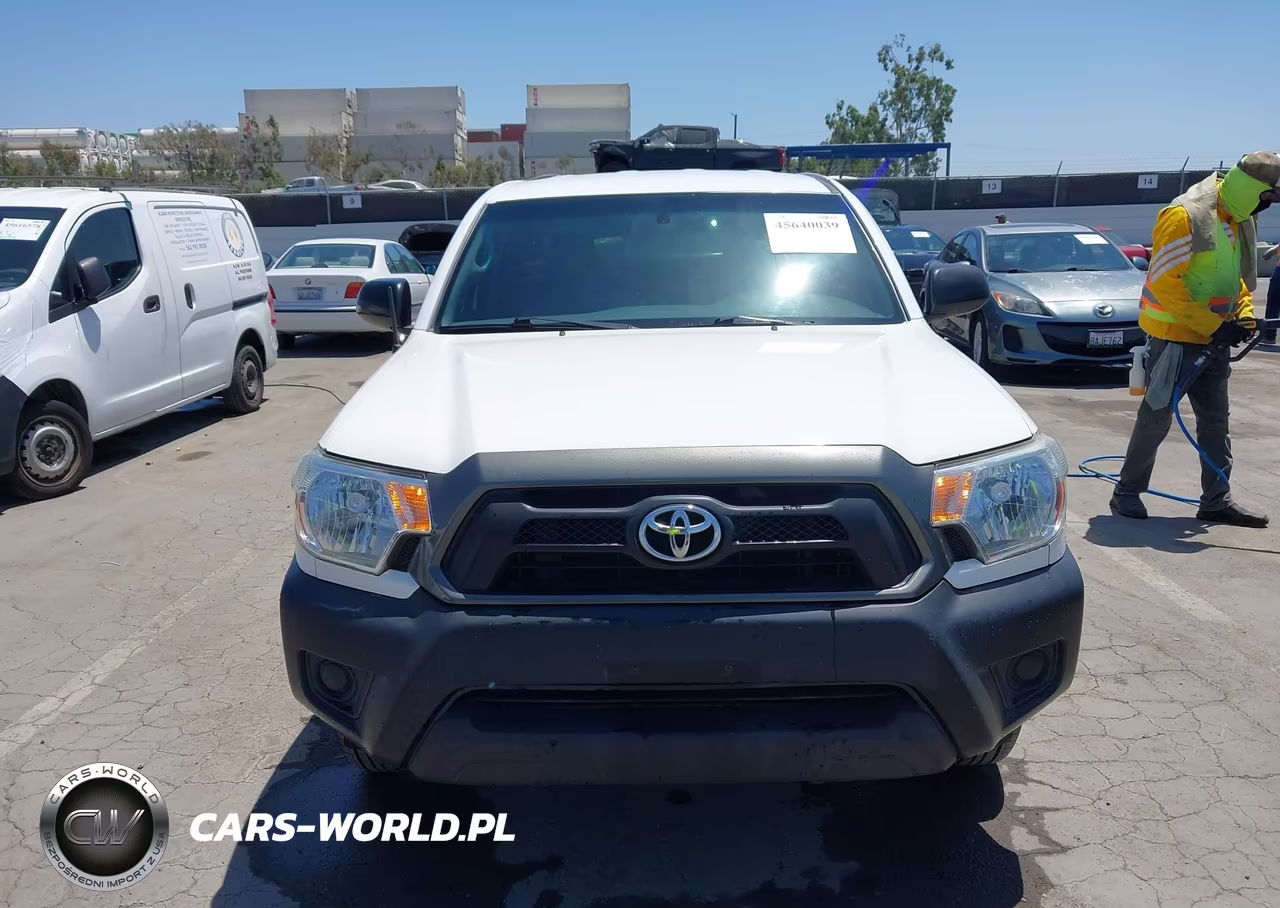 2015 Toyota Tacoma VIN:5TFTX4CN8FX054511 - 12