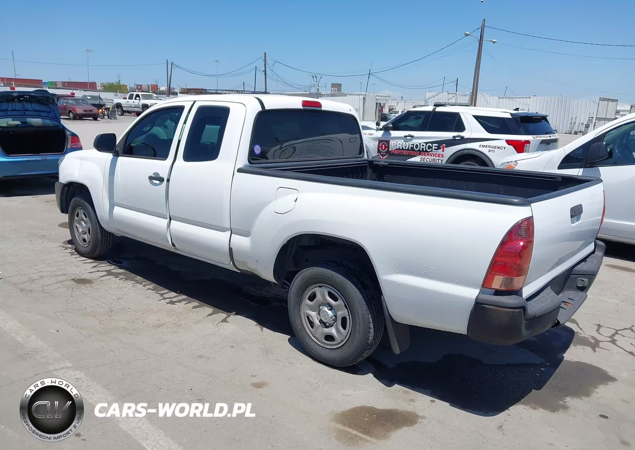 2015 Toyota Tacoma VIN:5TFTX4CN8FX054511 - 3