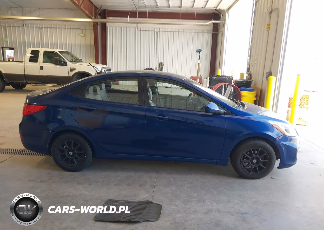 2015 Hyundai Accent Gls VIN:KMHCT4AE5FU887338 - 13