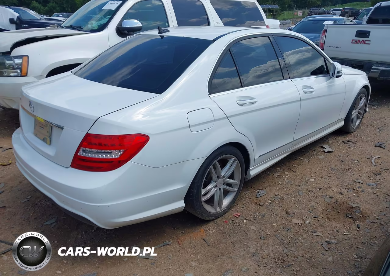 2014 Mercedes-Benz C 250 Sport VIN:WDDGF4HB7ER306518 - 4