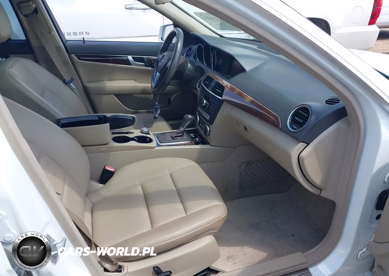 2014 Mercedes-Benz C 250 Sport VIN:WDDGF4HB7ER306518 - 5