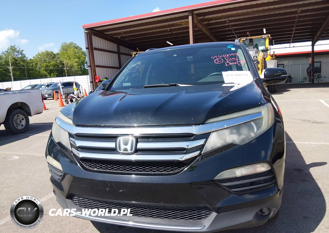 2017 Honda Pilot Touring VIN:5FNYF5H91HB037119 - 12