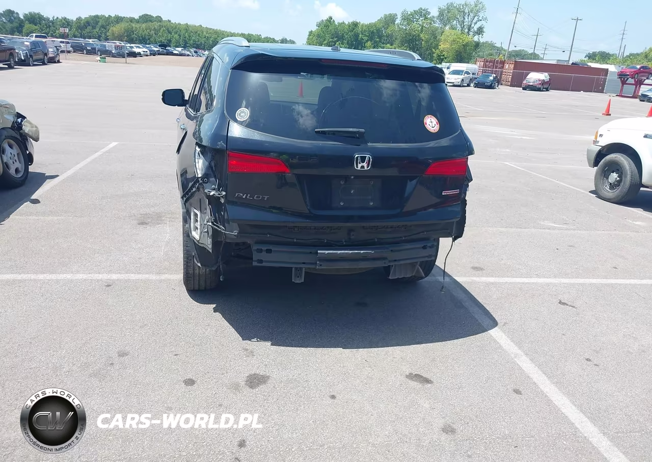 2017 Honda Pilot Touring VIN:5FNYF5H91HB037119 - 6