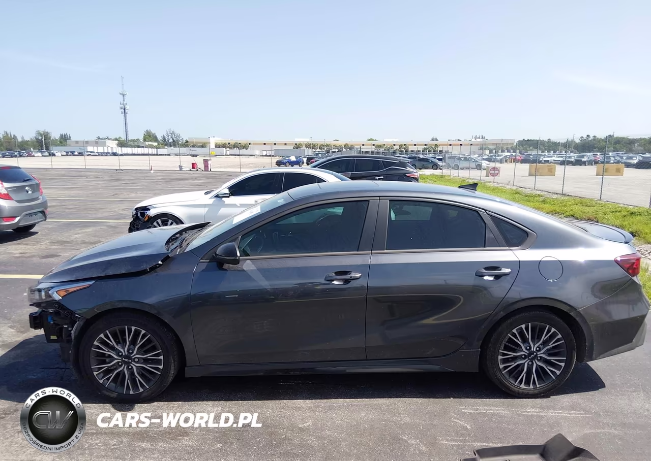 2023 Kia Forte Gt-Line VIN:3KPF54AD8PE639006 - 15