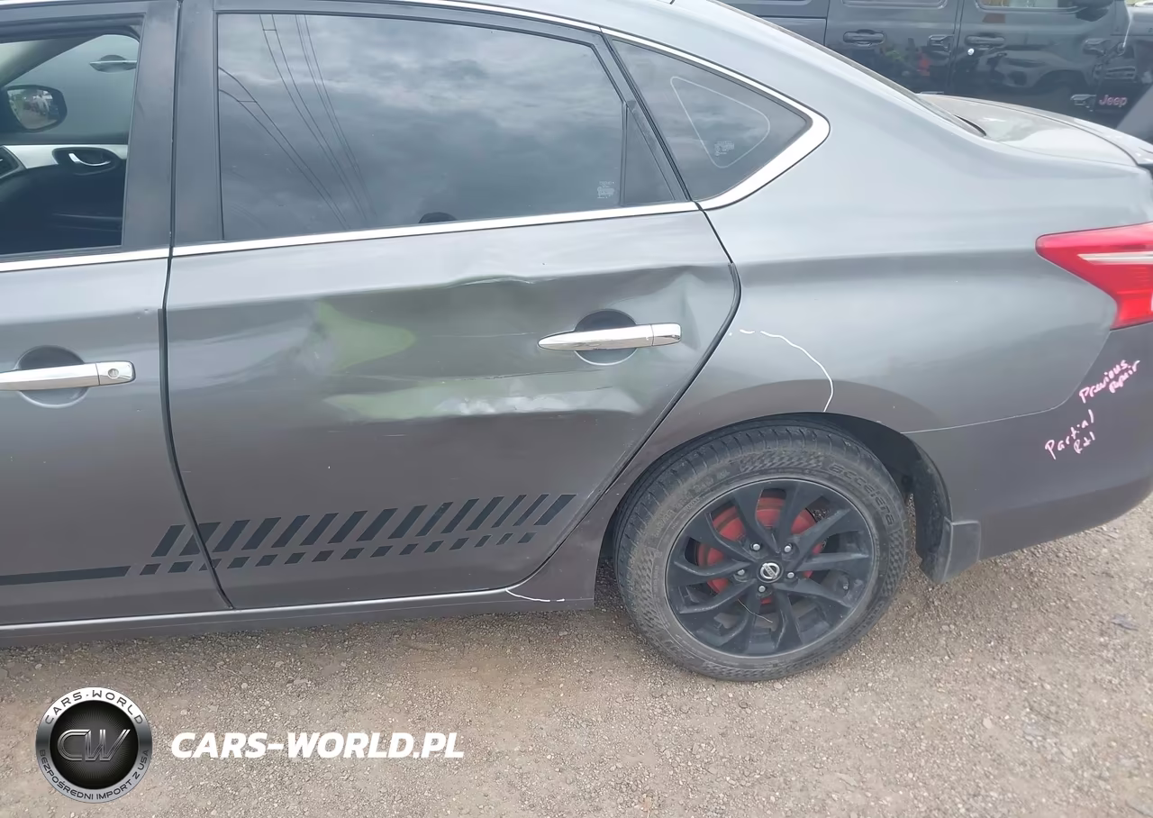 2018 Nissan Sentra S VIN:3N1AB7AP6JY264708 - 6