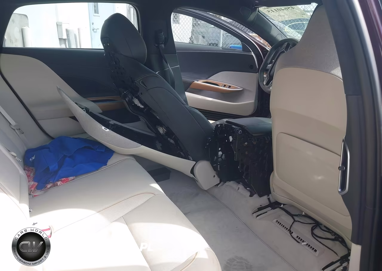 2023 Lucid Air Touring VIN:50EA1TEA6PA002792 - 8