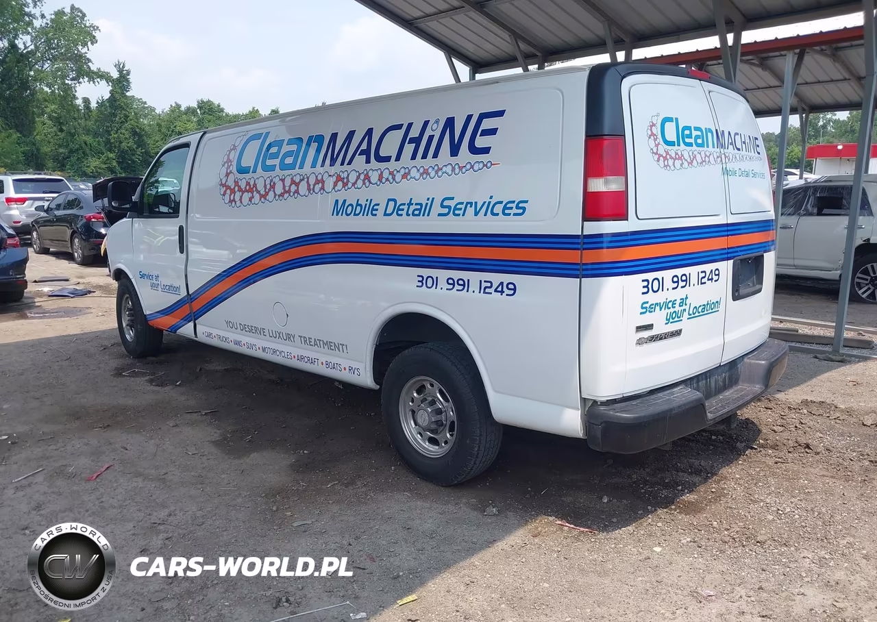 2011 Chevrolet Express 2500 Work Van VIN:1GCWGGBGXB1126114 - 3