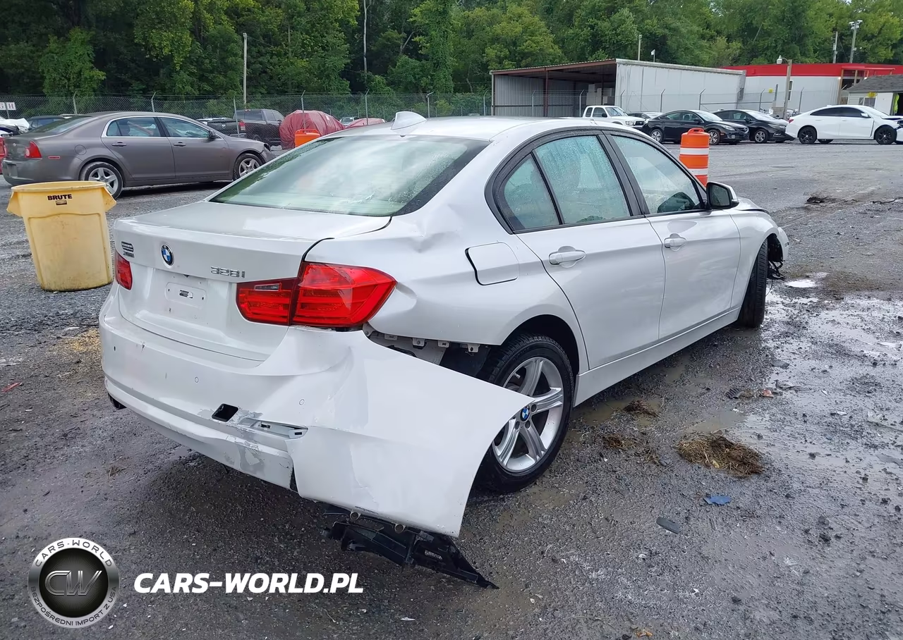 2013 BMW 328I xDrive VIN:WBA3B3C53DJ698617 - 4