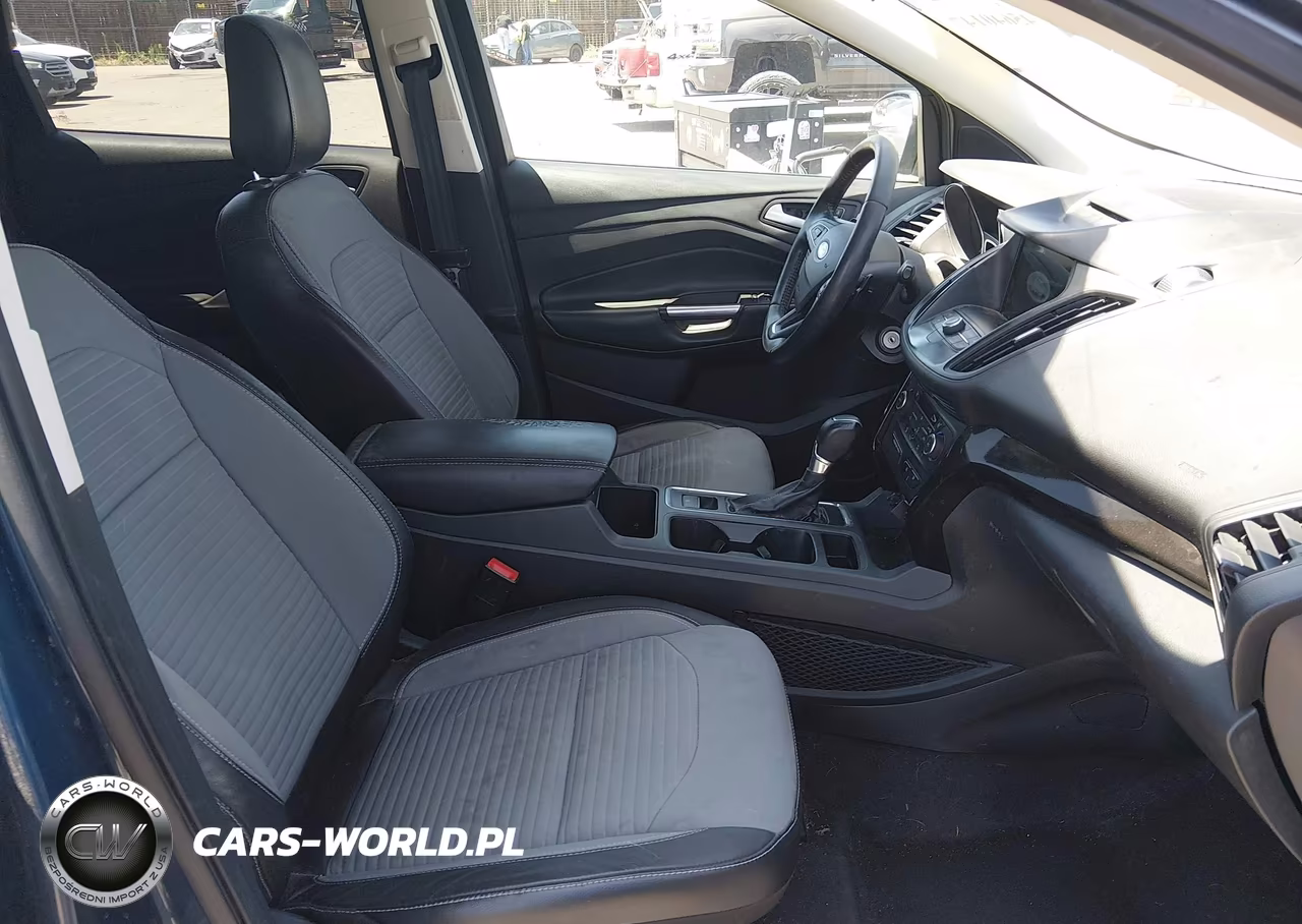 2018 Ford Escape Se VIN:1FMCU9GD8JUB83698 - 5