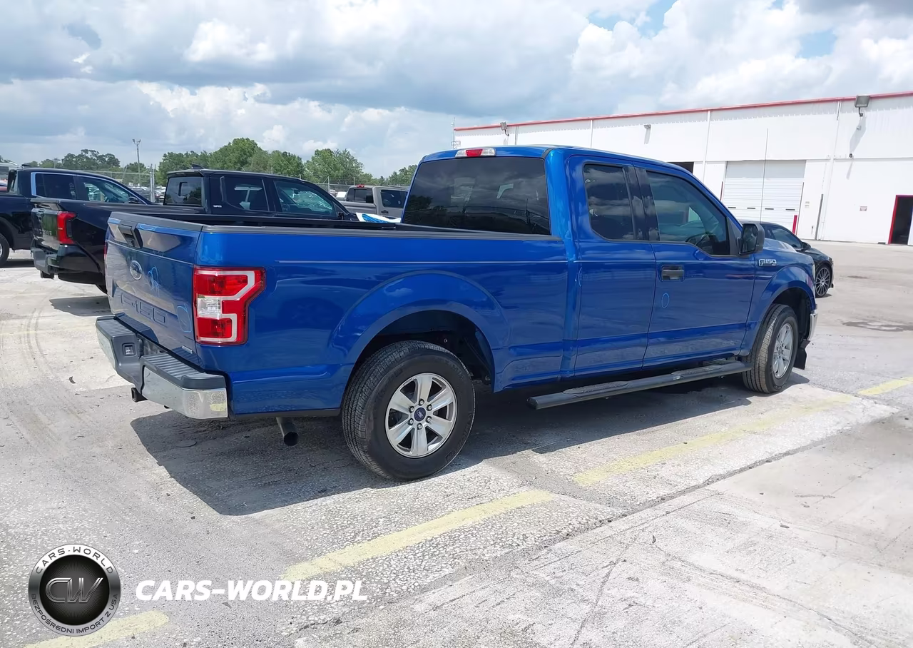 2018 Ford F-150 Xlt VIN:1FTEX1CP3JKG08794 - 4