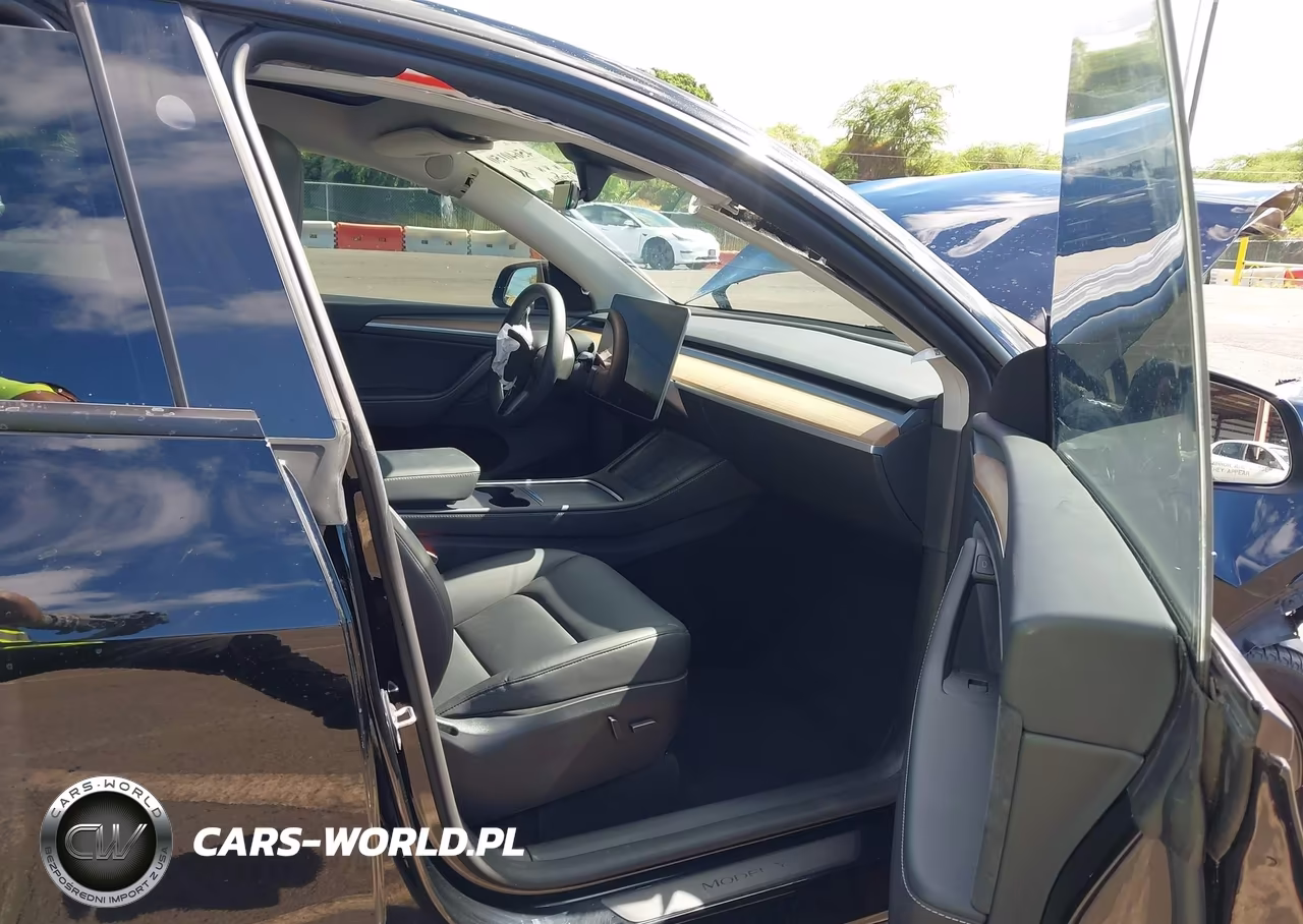 2024 Tesla Model Y Long Range Single Motor Rear-Wheel Drive-Rwd VIN:7SAYGDED4RA303184 - 5