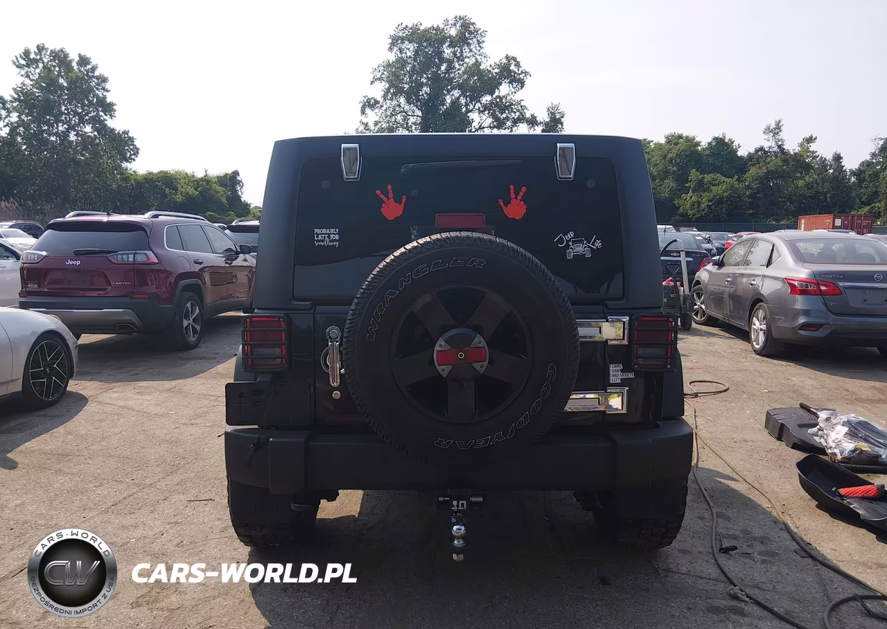2016 Jeep Wrangler Unlimited Sport VIN:1C4BJWDG9GL131968 - 16