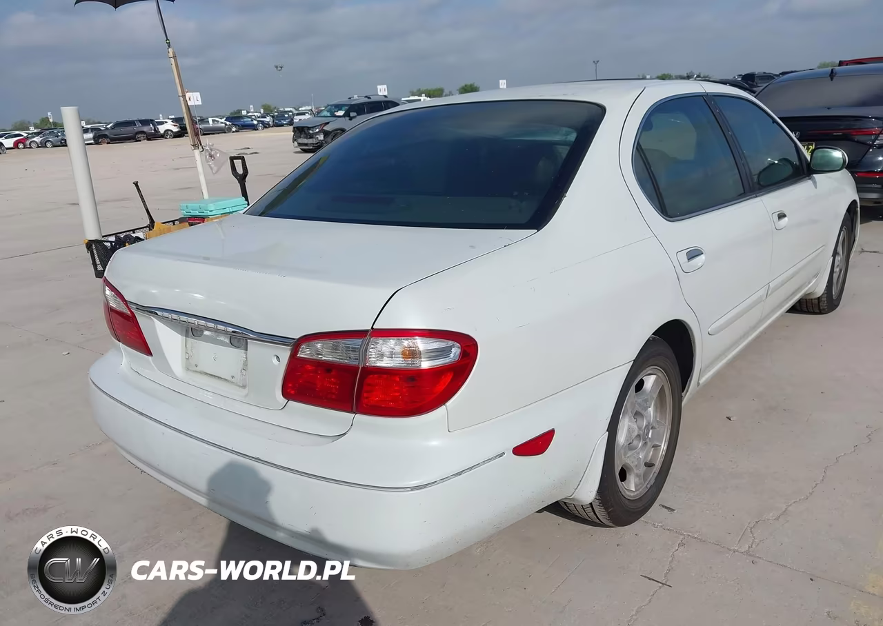 2000 Infiniti I30 Luxury-Touring VIN:JNKCA31A0YT107867 - 4