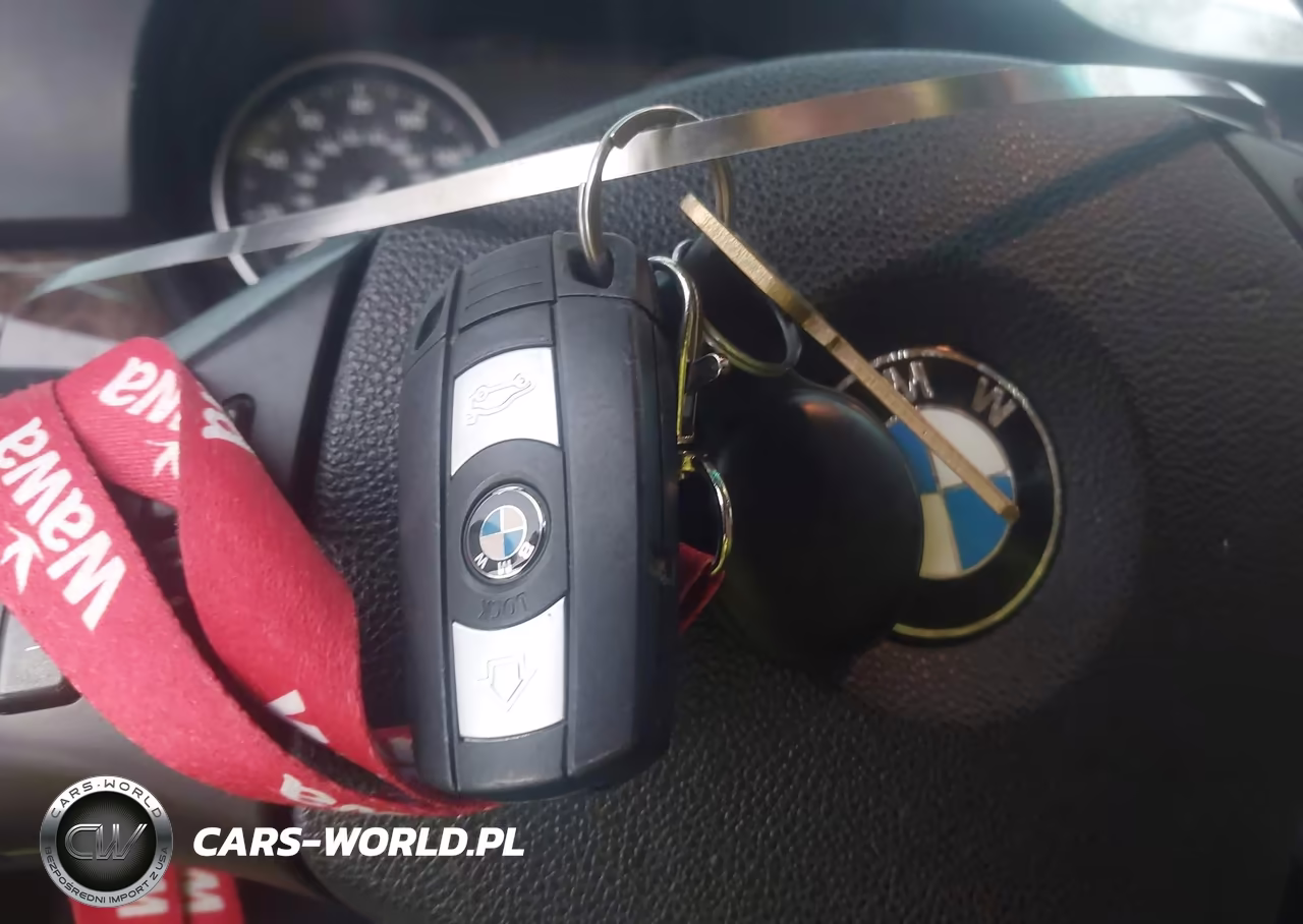 2011 BMW 328I xDrive VIN:WBAPK5C55BA994393 - 11
