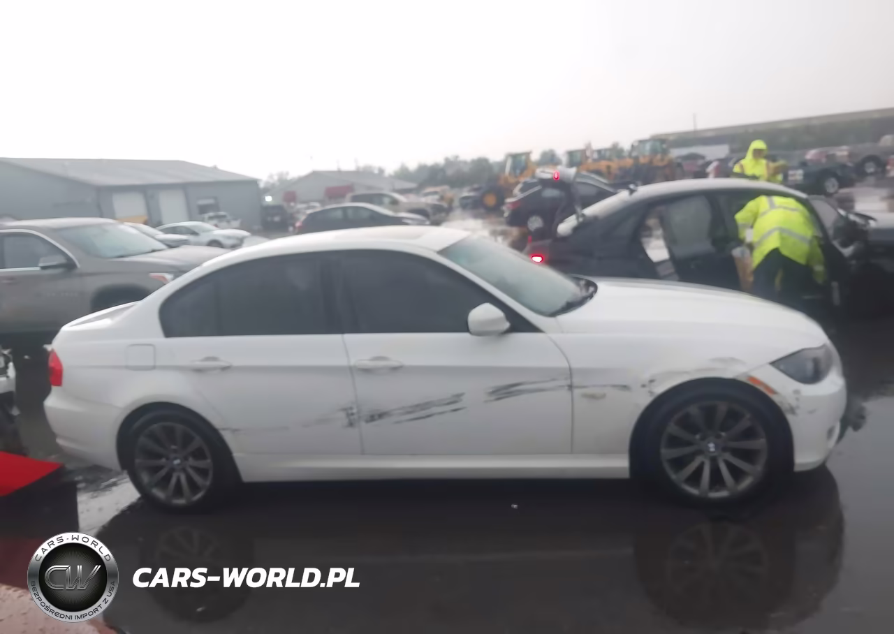 2011 BMW 328I xDrive VIN:WBAPK5C55BA994393 - 13