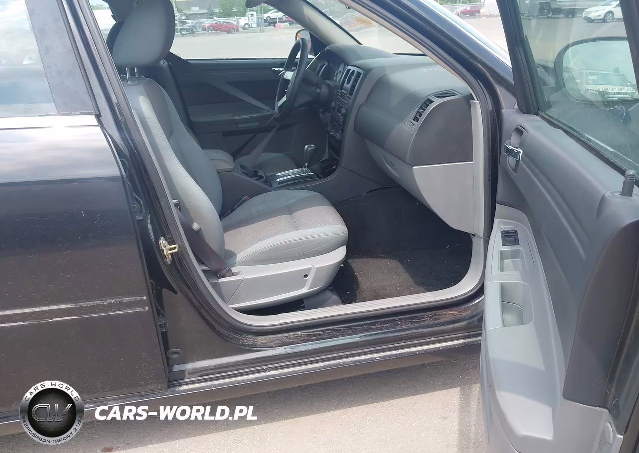 2005 Chrysler 300 VIN:2C3JA43R55H648914 - 5