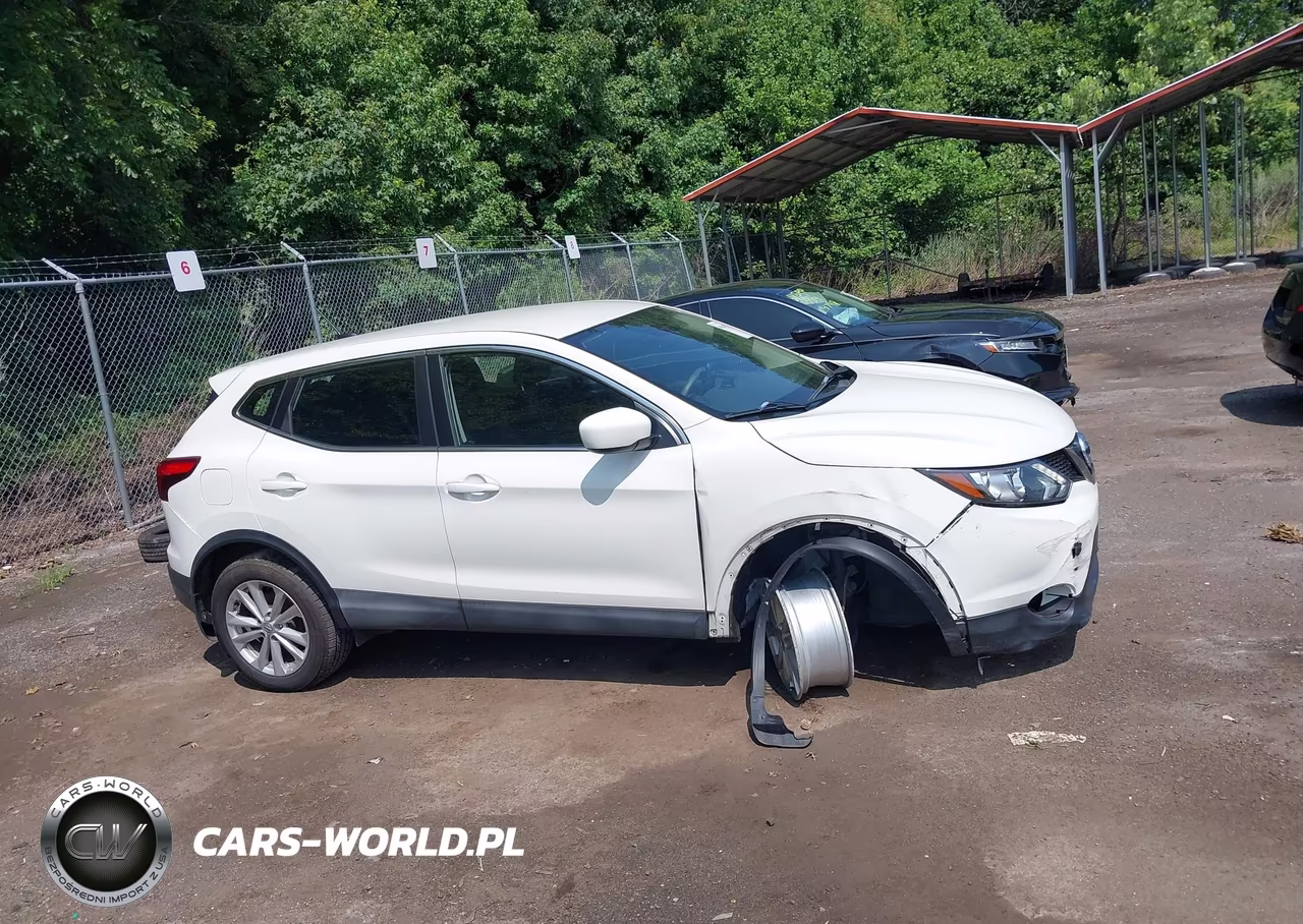 2017 Nissan Rogue Sport S VIN:JN1BJ1CRXHW102696 - 14