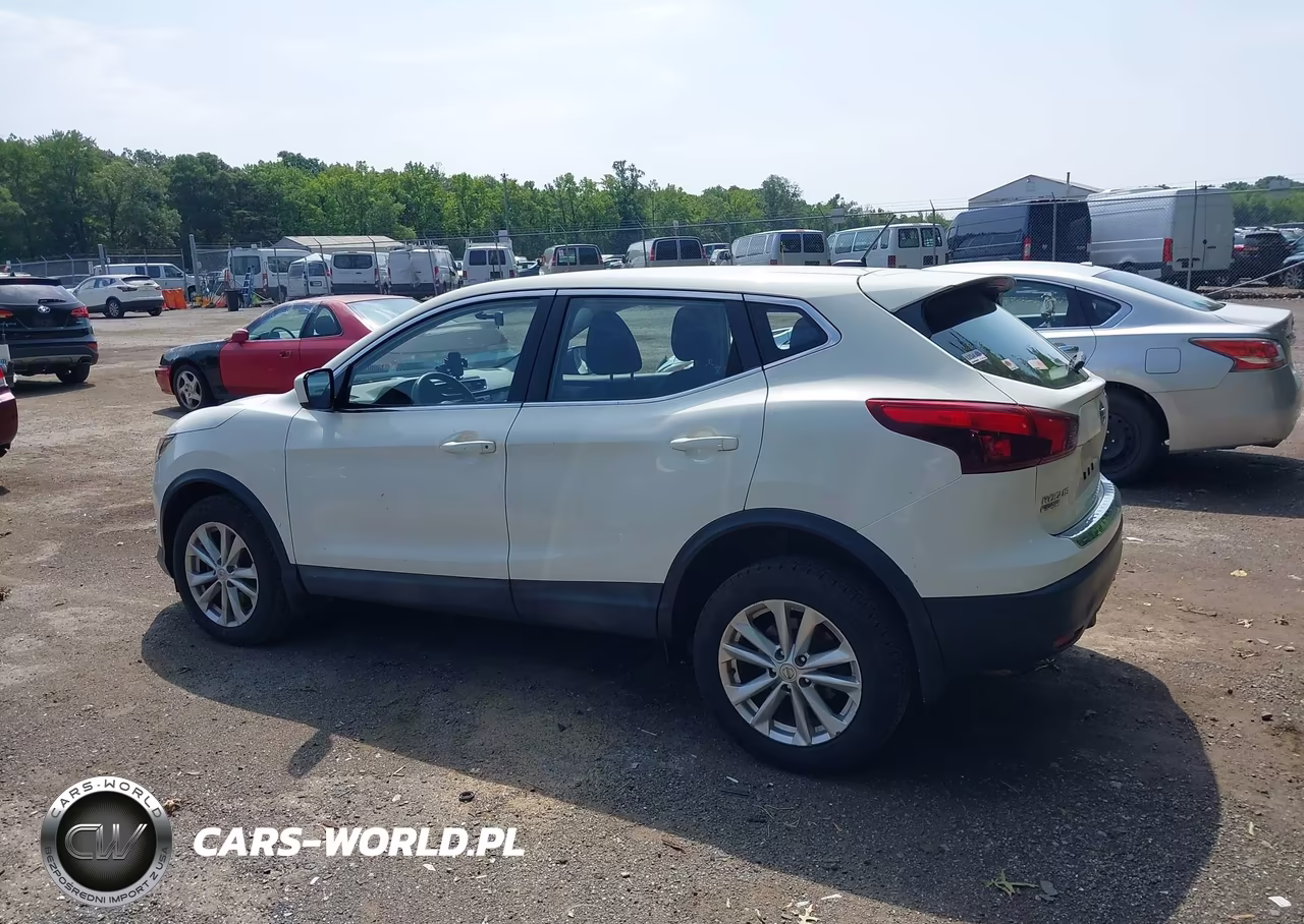 2017 Nissan Rogue Sport S VIN:JN1BJ1CRXHW102696 - 15