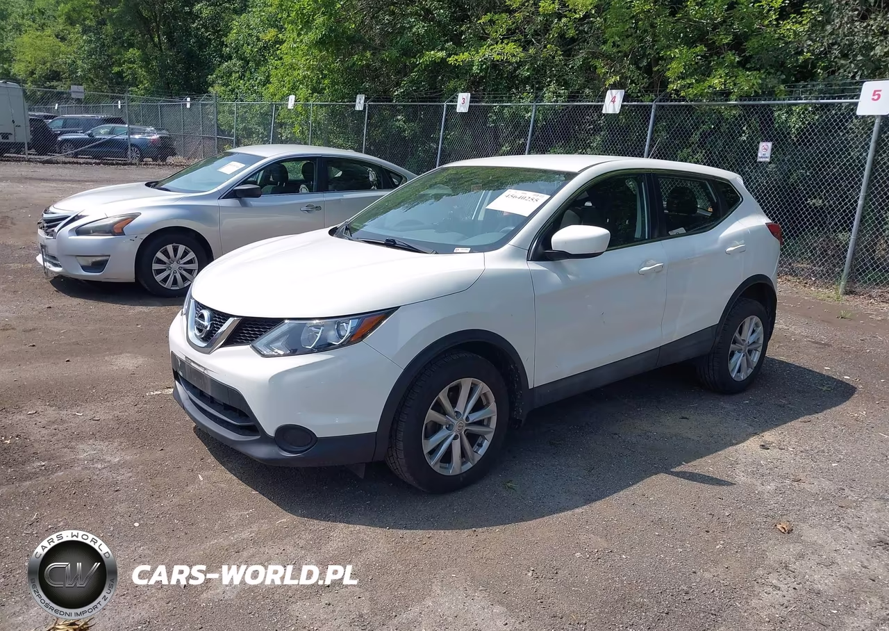 2017 Nissan Rogue Sport S VIN:JN1BJ1CRXHW102696 - 2