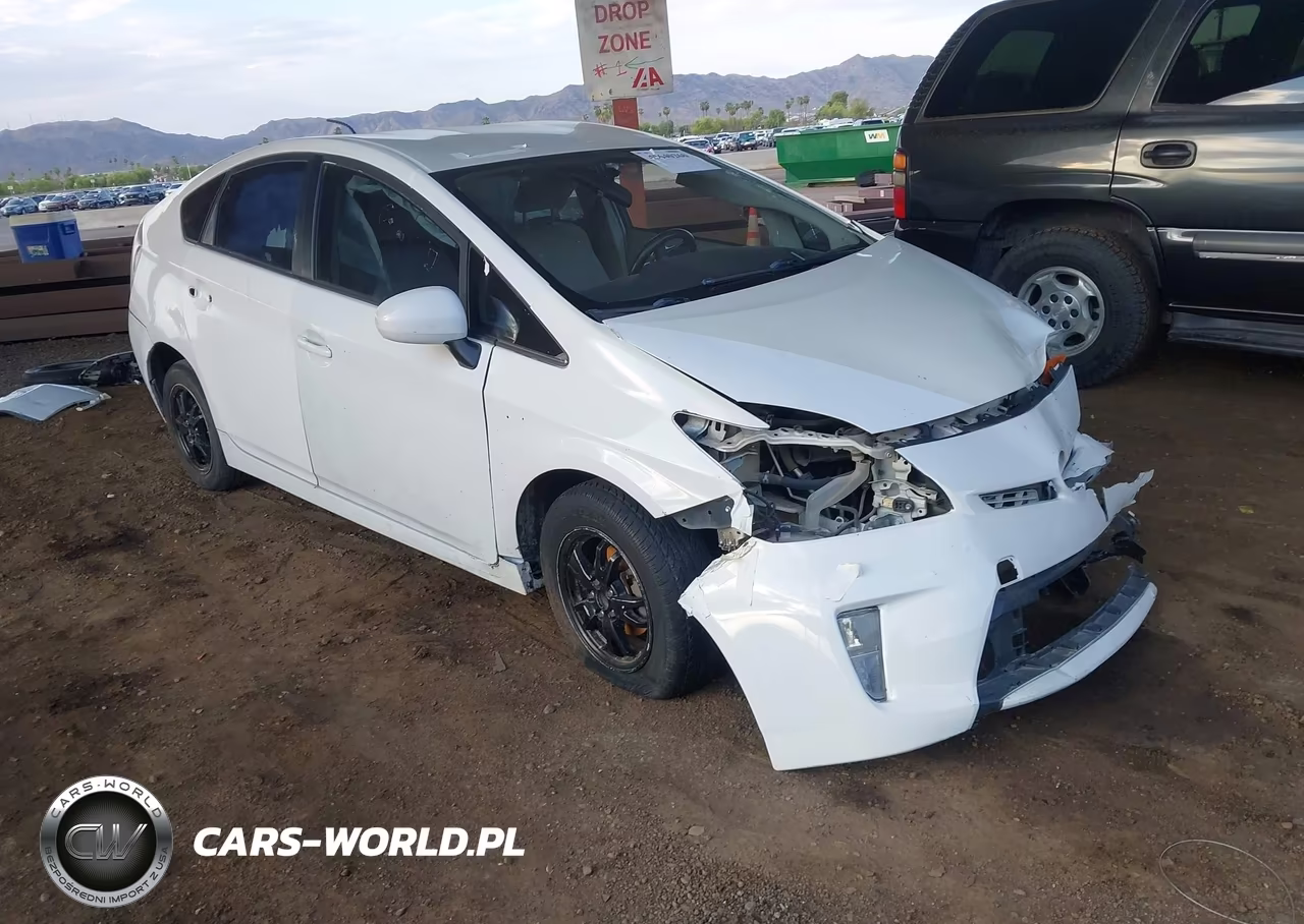 2015 Toyota Prius Two VIN:JTDKN3DU2F0459709 - 1