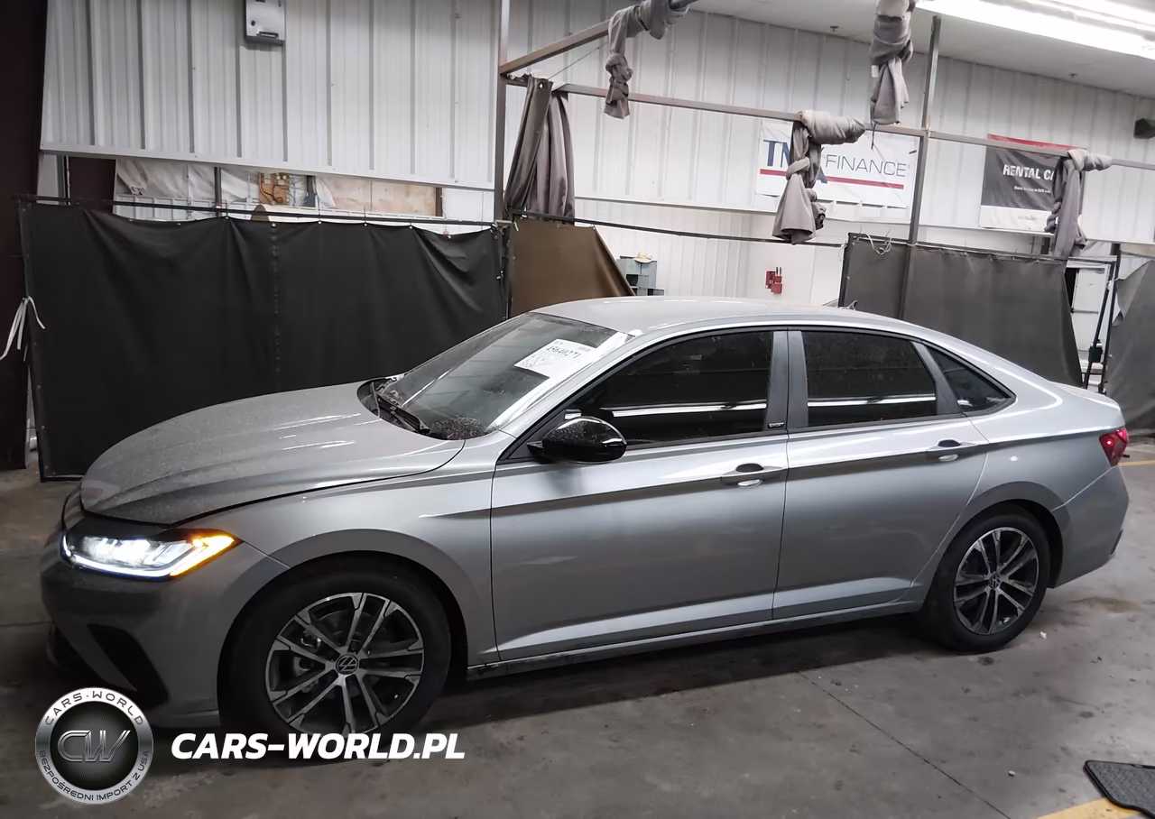2026 Volkswagen Jetta Sport VIN:3VWBW7BUXTM027320 - 15