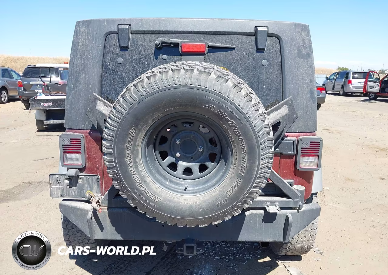 2010 Jeep Wrangler Unlimited Rubicon VIN:1J4HA6H13AL233364 - 17