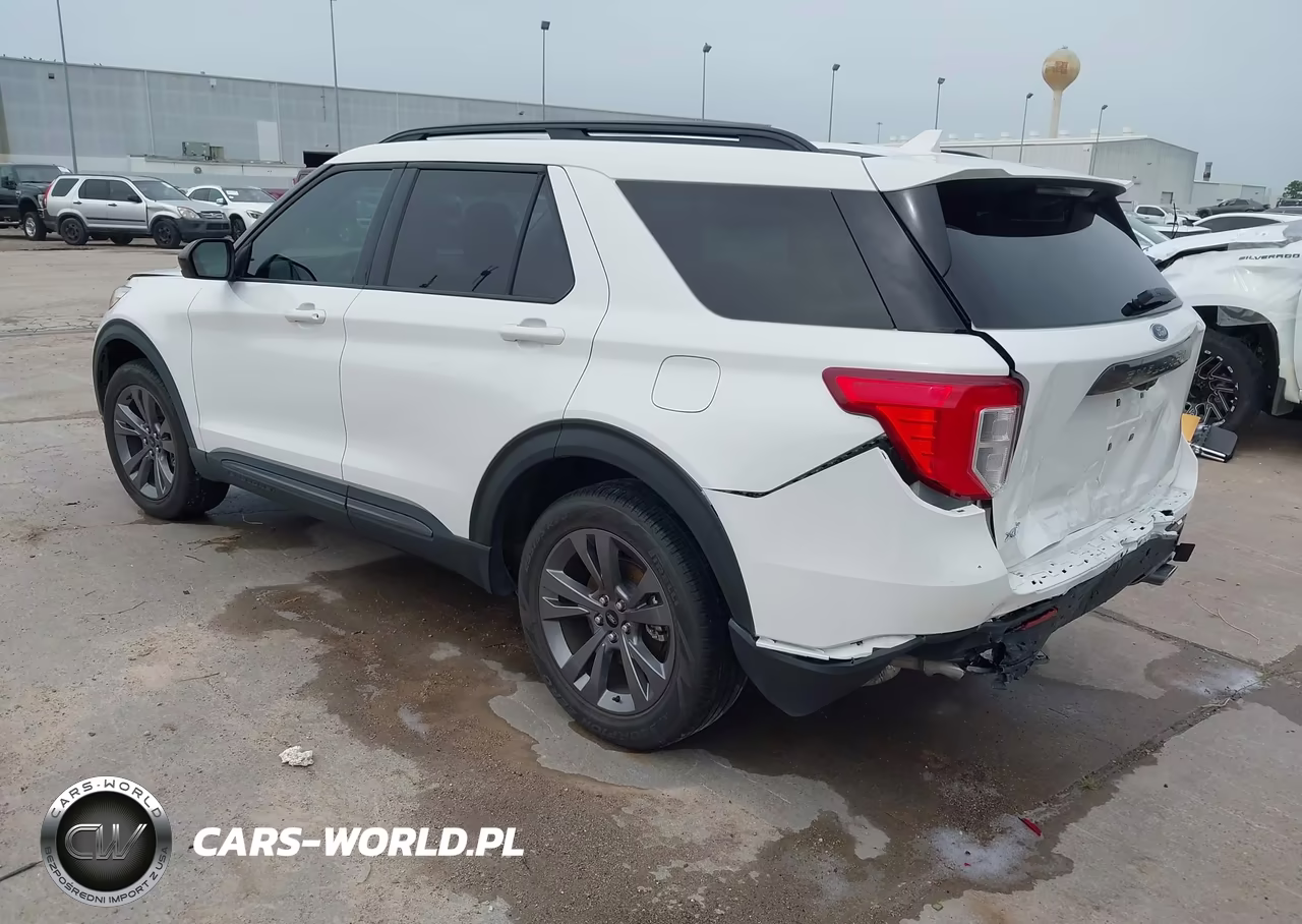 2022 Ford Explorer Xlt VIN:1FMSK7DH2NGC49096 - 3