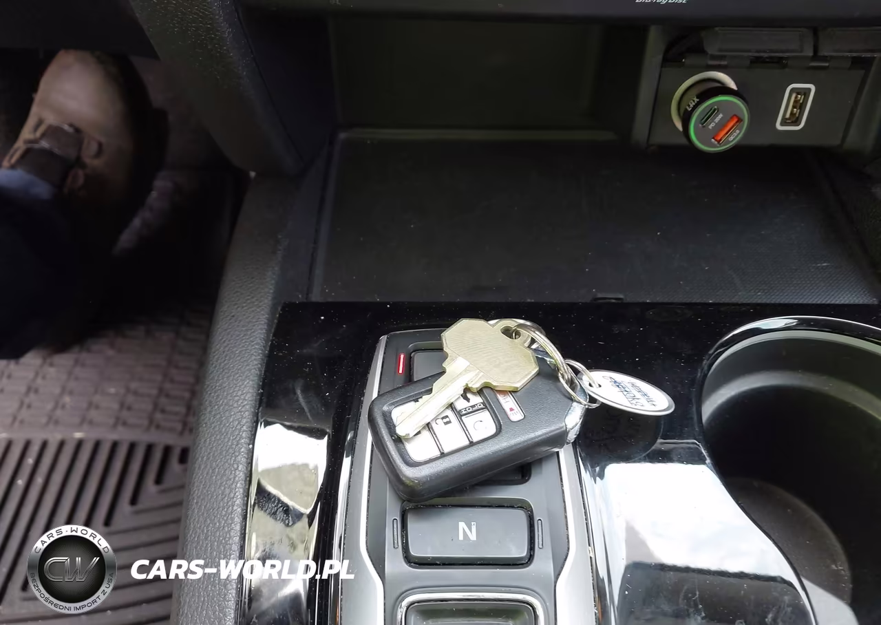 2019 Honda Pilot Touring VIN:5FNYF5H62KB020729 - 11