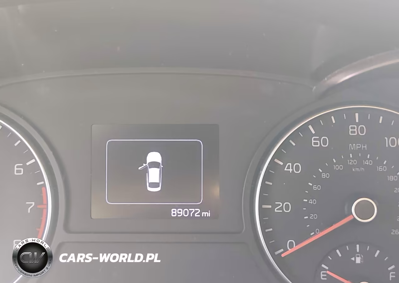 2018 Kia Optima Lx VIN:5XXGT4L35JG253592 - 15