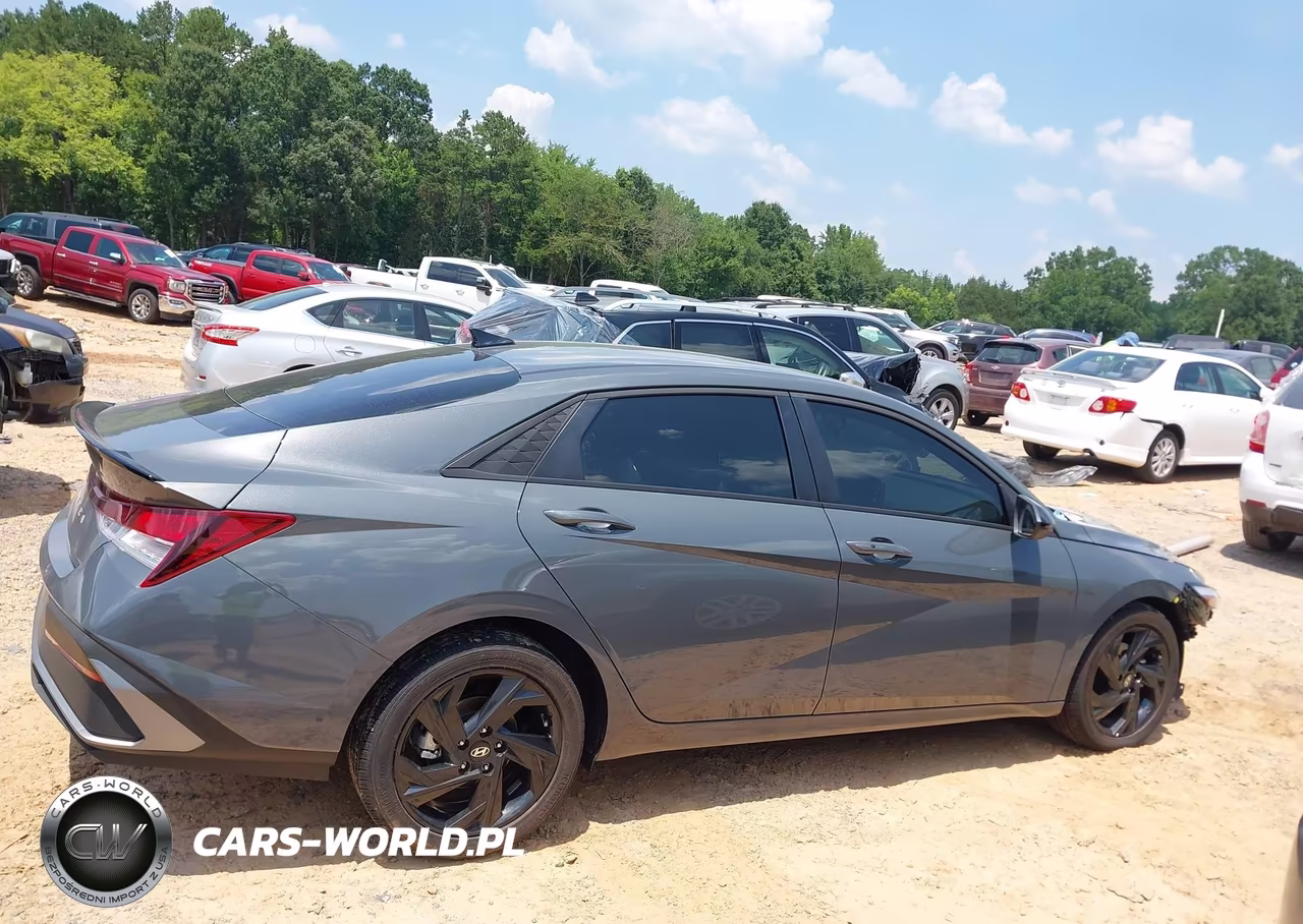 2026 Hyundai Elantra Sel Sport VIN:KMHLM4DG3TU200332 - 13