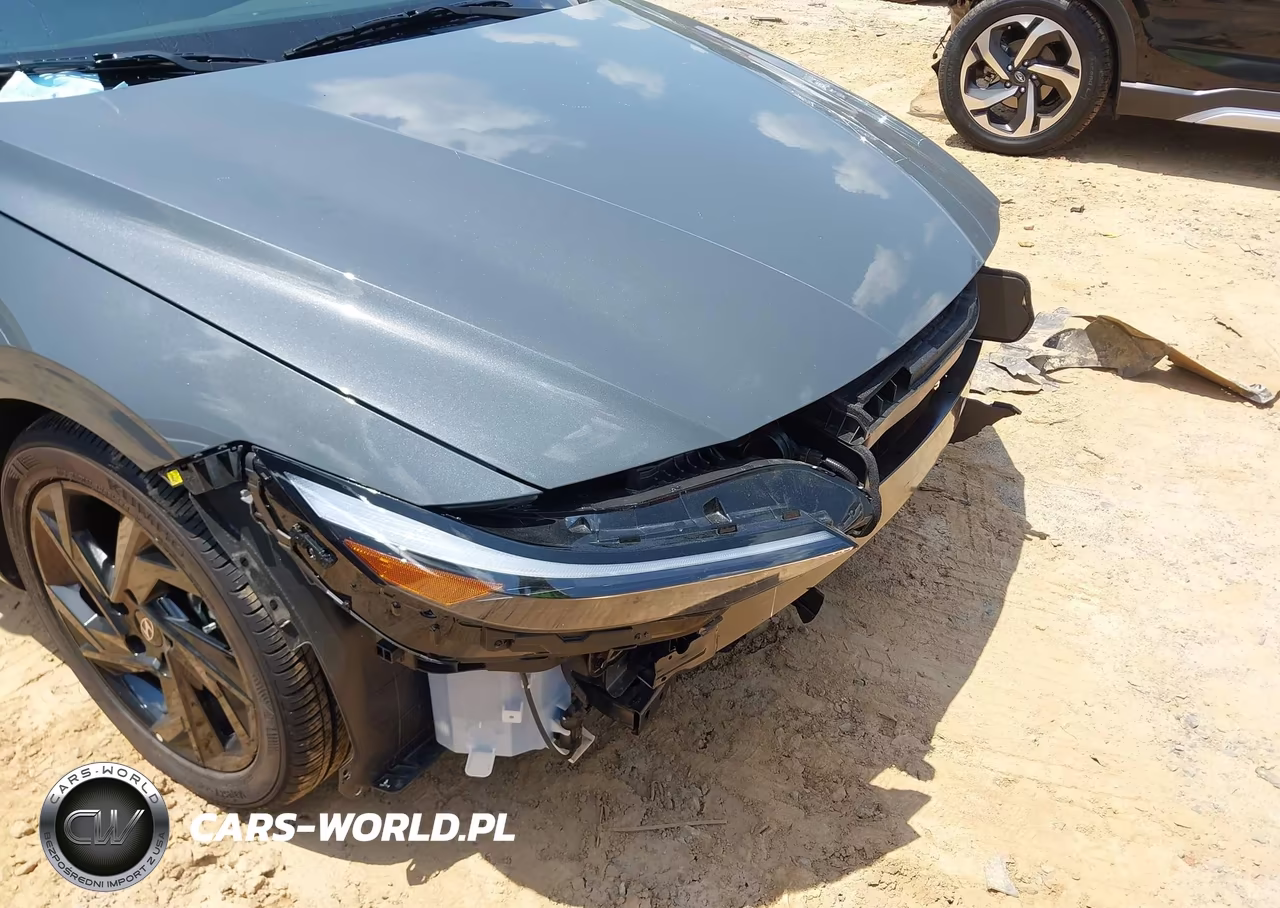 2026 Hyundai Elantra Sel Sport VIN:KMHLM4DG3TU200332 - 17