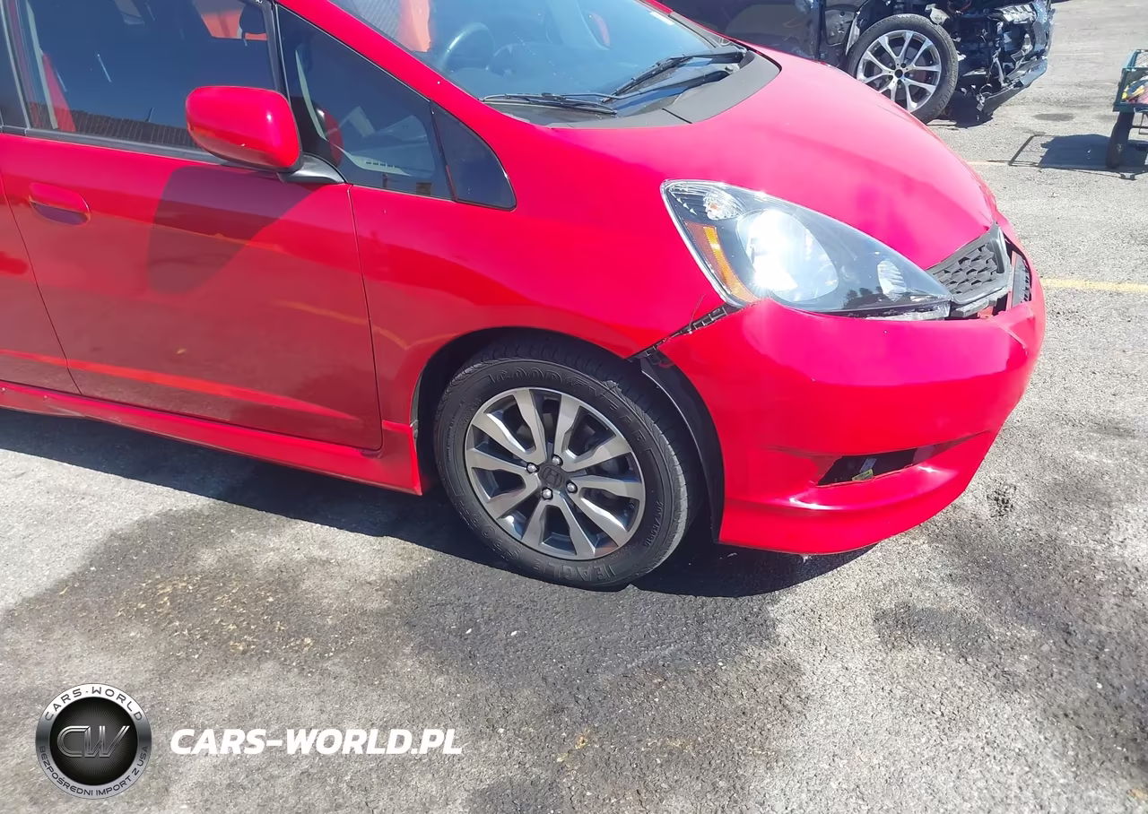 2012 Honda Fit Sport VIN:JHMGE8H5XCC009661 - 18
